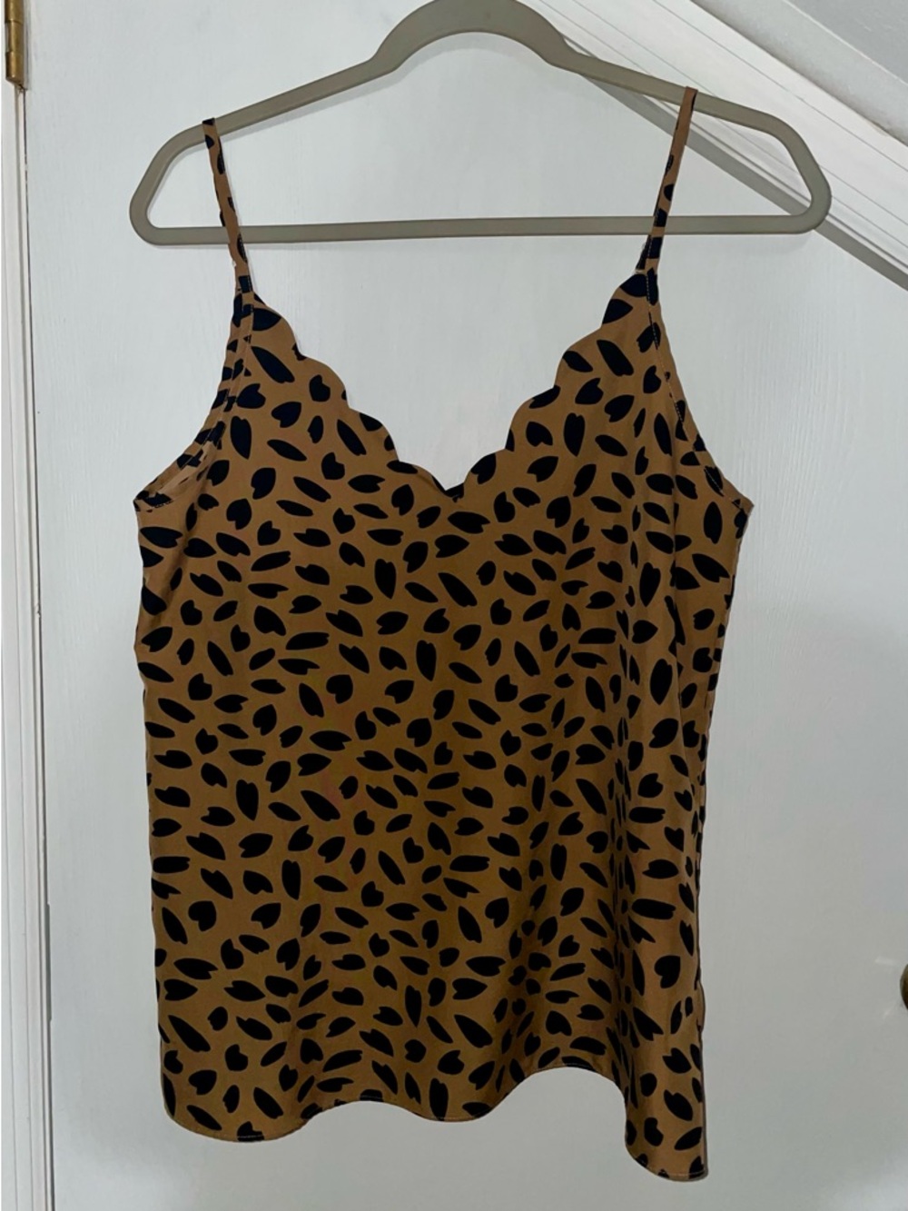 Space 46 Boutique Scalloped V-Neck Camisole in Camel and Black